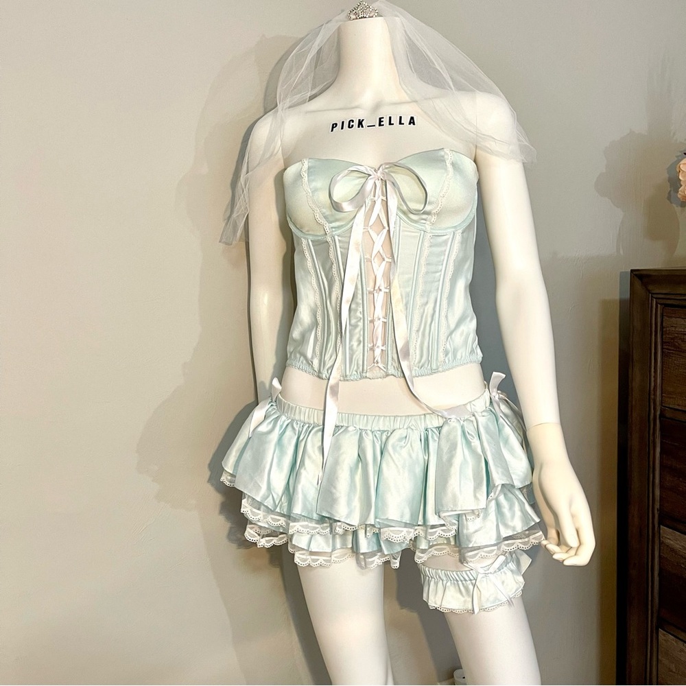 M Complete set VS Victoria’s Secret “Sexy little Bride”Light Blue Satin Costume - Picture 4 of 16